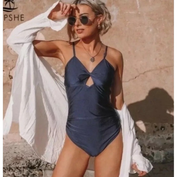 Cupshe Women's Twist Front One Piece Swimsuit  Womens M Navy #775 Beach Vacation - Picture 1 of 13